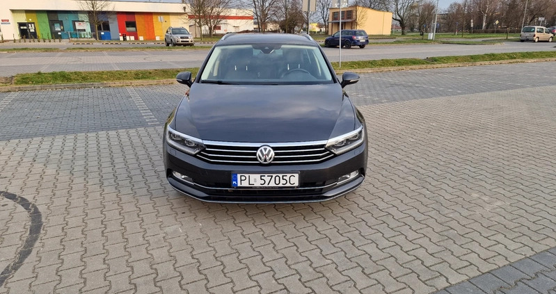 Volkswagen Passat cena 79000 przebieg: 108300, rok produkcji 2017 z Wolsztyn małe 137